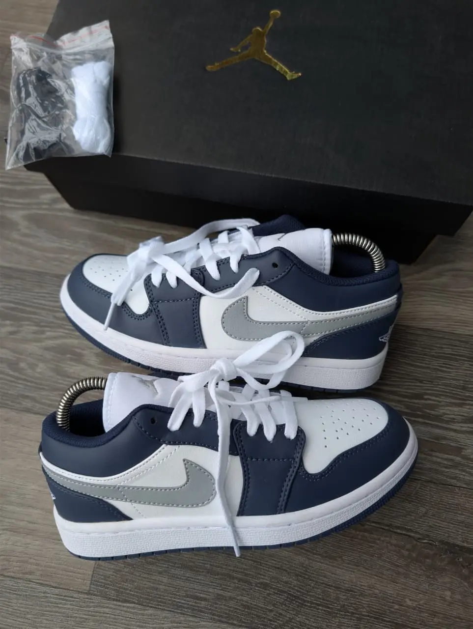 Air Jordan 1 Low Navy Grey