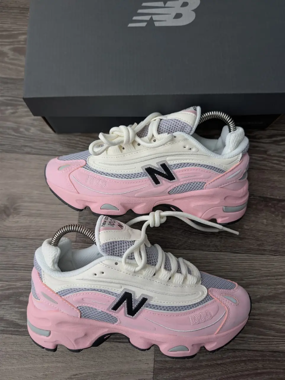 New Balance 1000 Pink