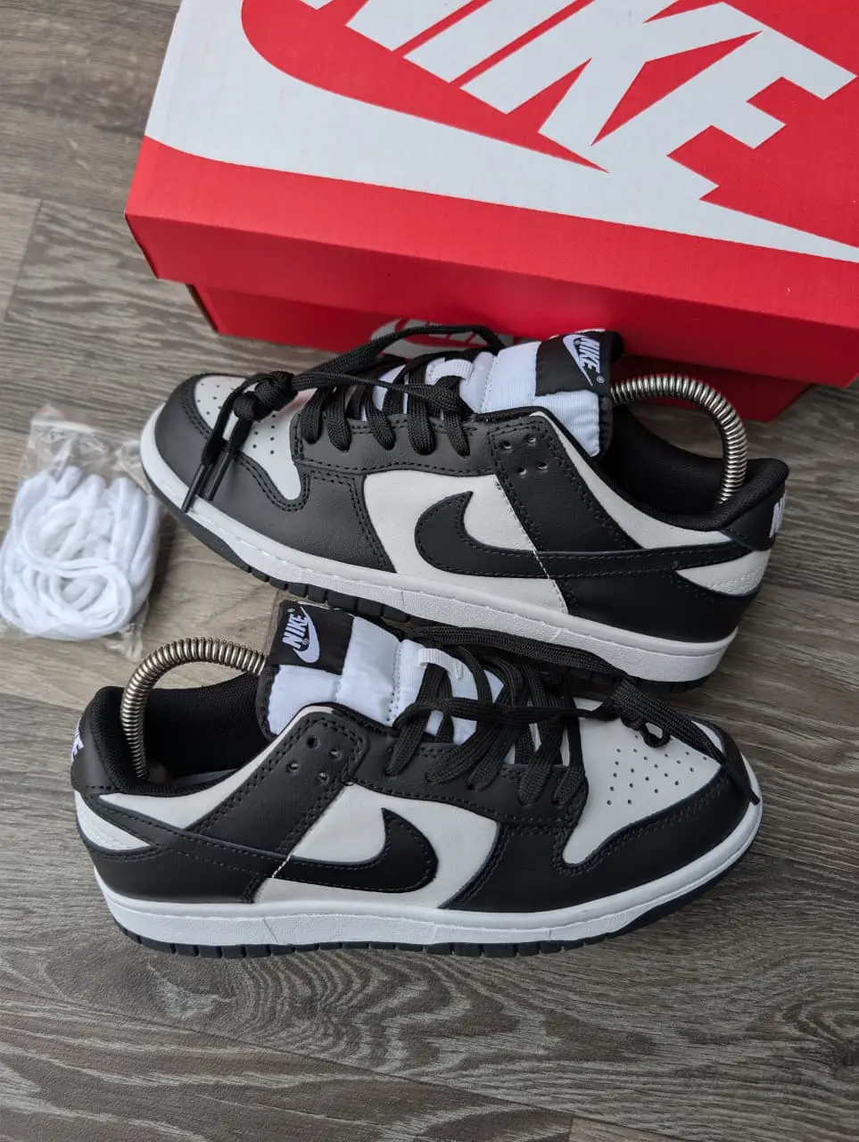 Nike Dunk Low Panda