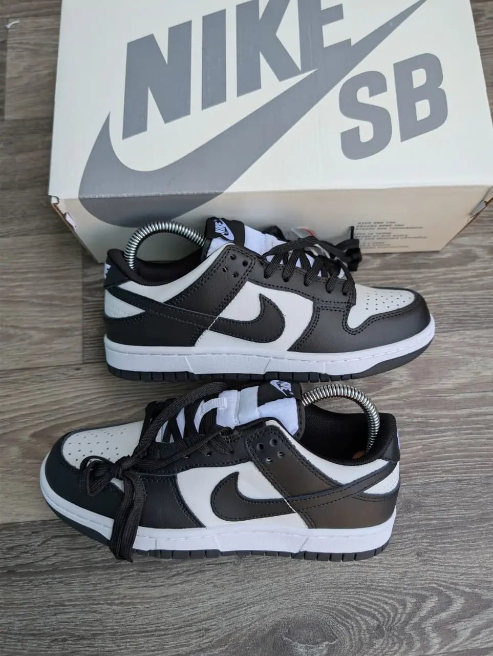 Nike SB Dunk Low Panda