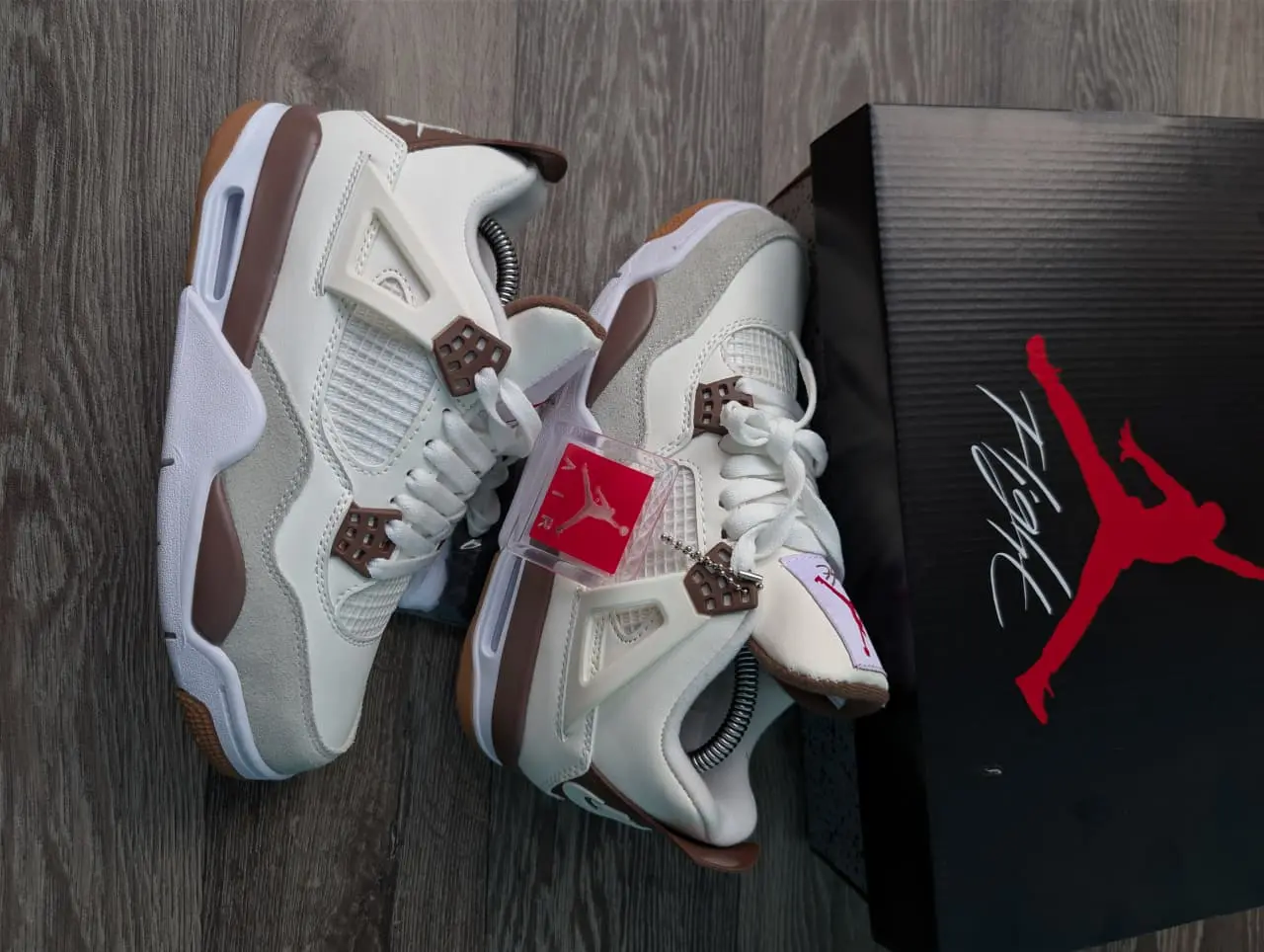 Air Jordan 4 Retro – White/Mocha