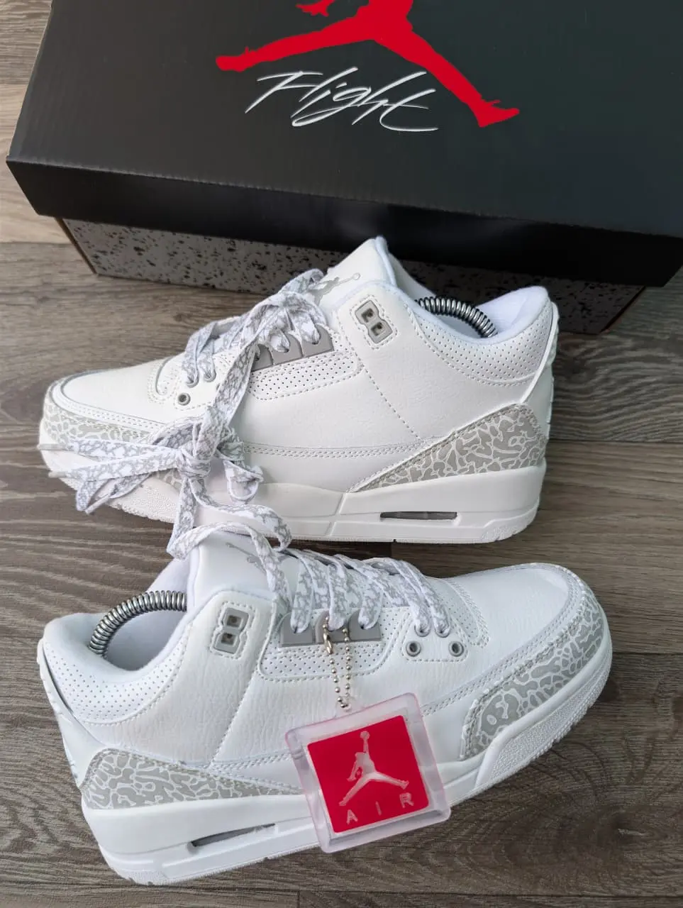 Air Jordan 3 Retro – White Cement