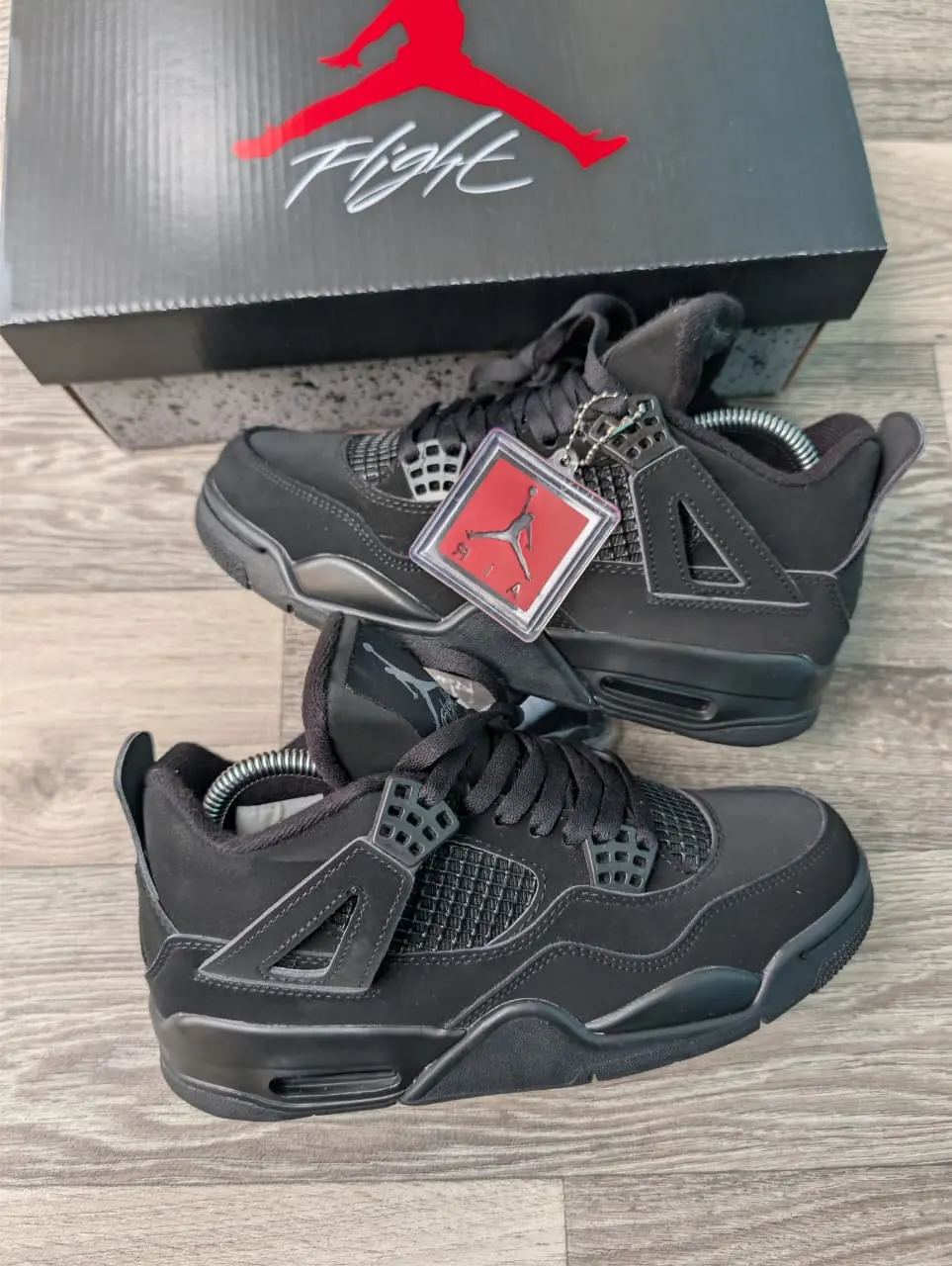 Air Jordan 4 Retro – Black Cat